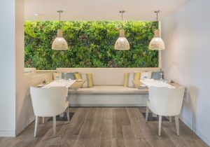 Fine Dining with an Alfresco feel with Vistafolia Wall