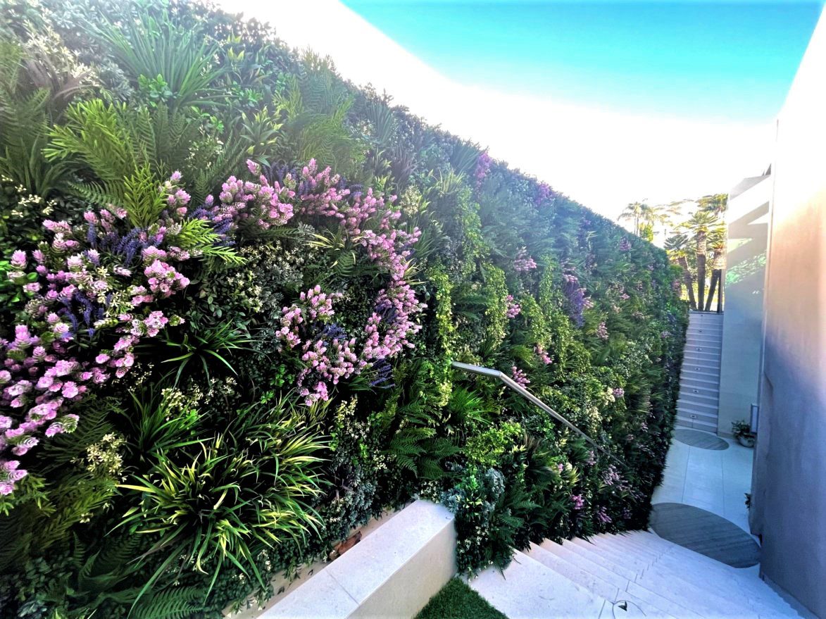 Upscapers Green Wall in California