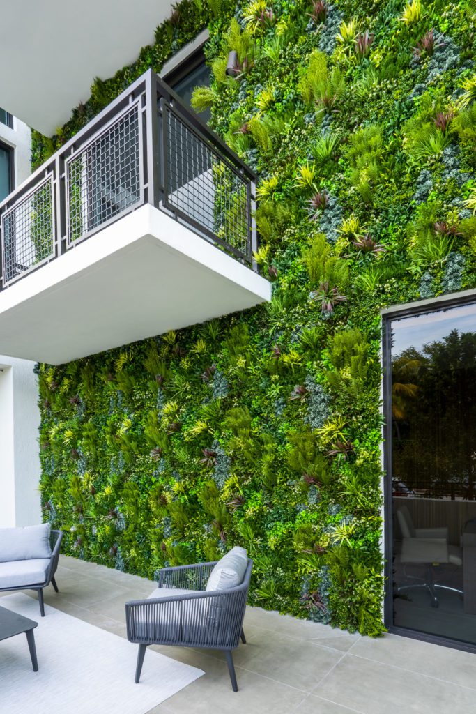 Outdoor Green Wall in Miami Florida