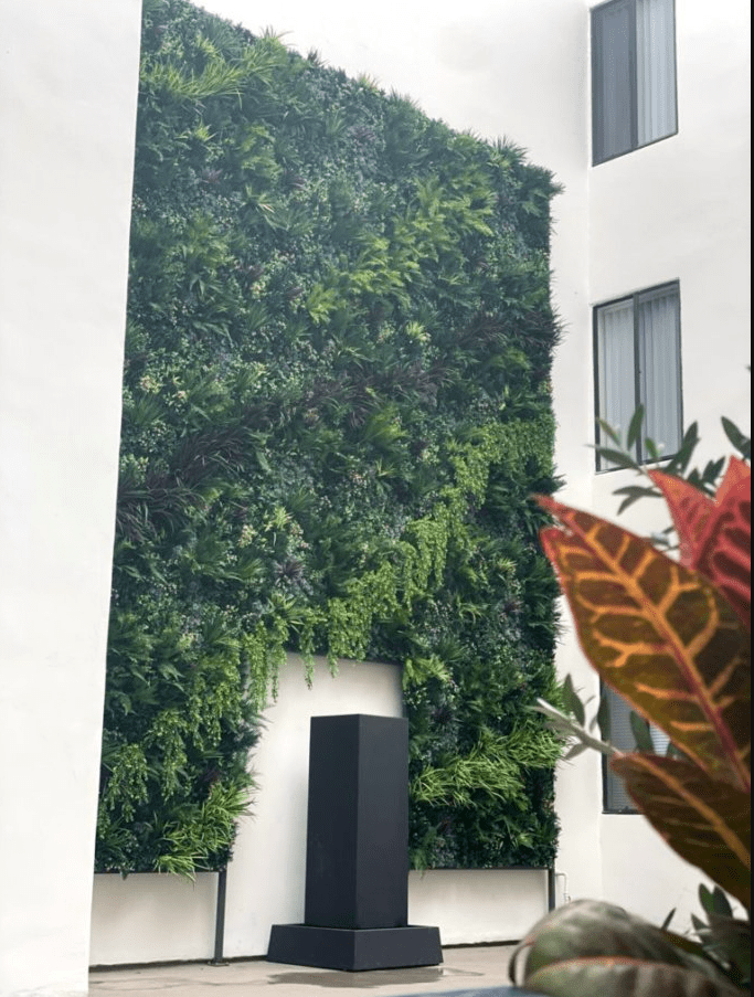 Bespoke Pattern Artificial Green Wall in Los Angeles, California